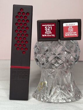 Burt's Bees Lipstick Duo — Ruby Ripple & Rose Falls (Red Shades)
